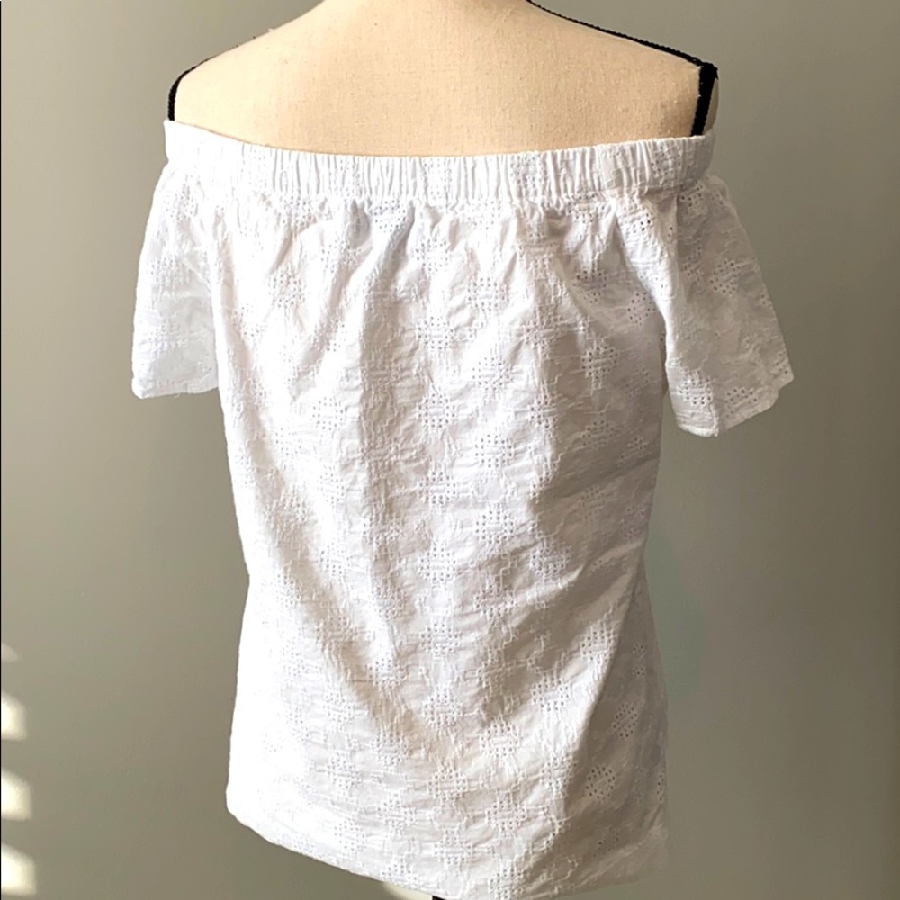 Eyelet Top - Picture 3 of 3